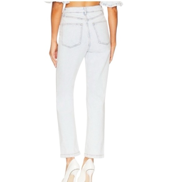 We Wore What High Rise Curvy Crop Straight Leg Jean - Super Light Wash - Size 26 - Picture 7 of 13